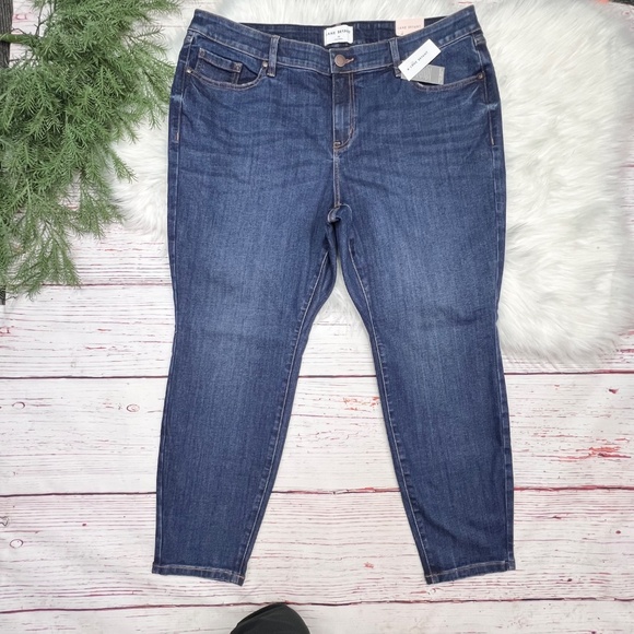 👖NWT🤩 |•LANE BRYANT•| Signature Fit Skinny Mid-RIse Size 20 Short👖 - Picture 2 of 9